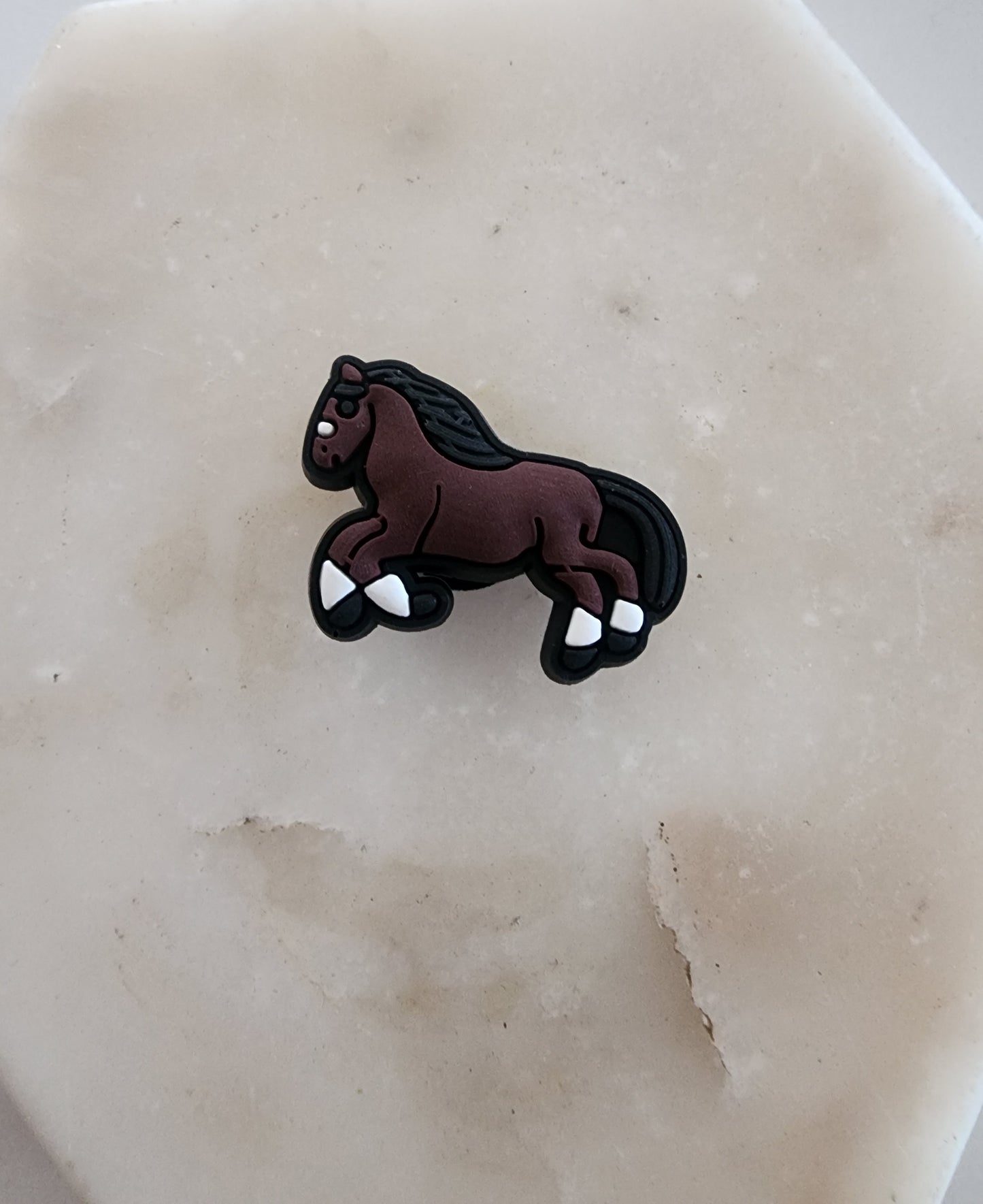 Horse brown